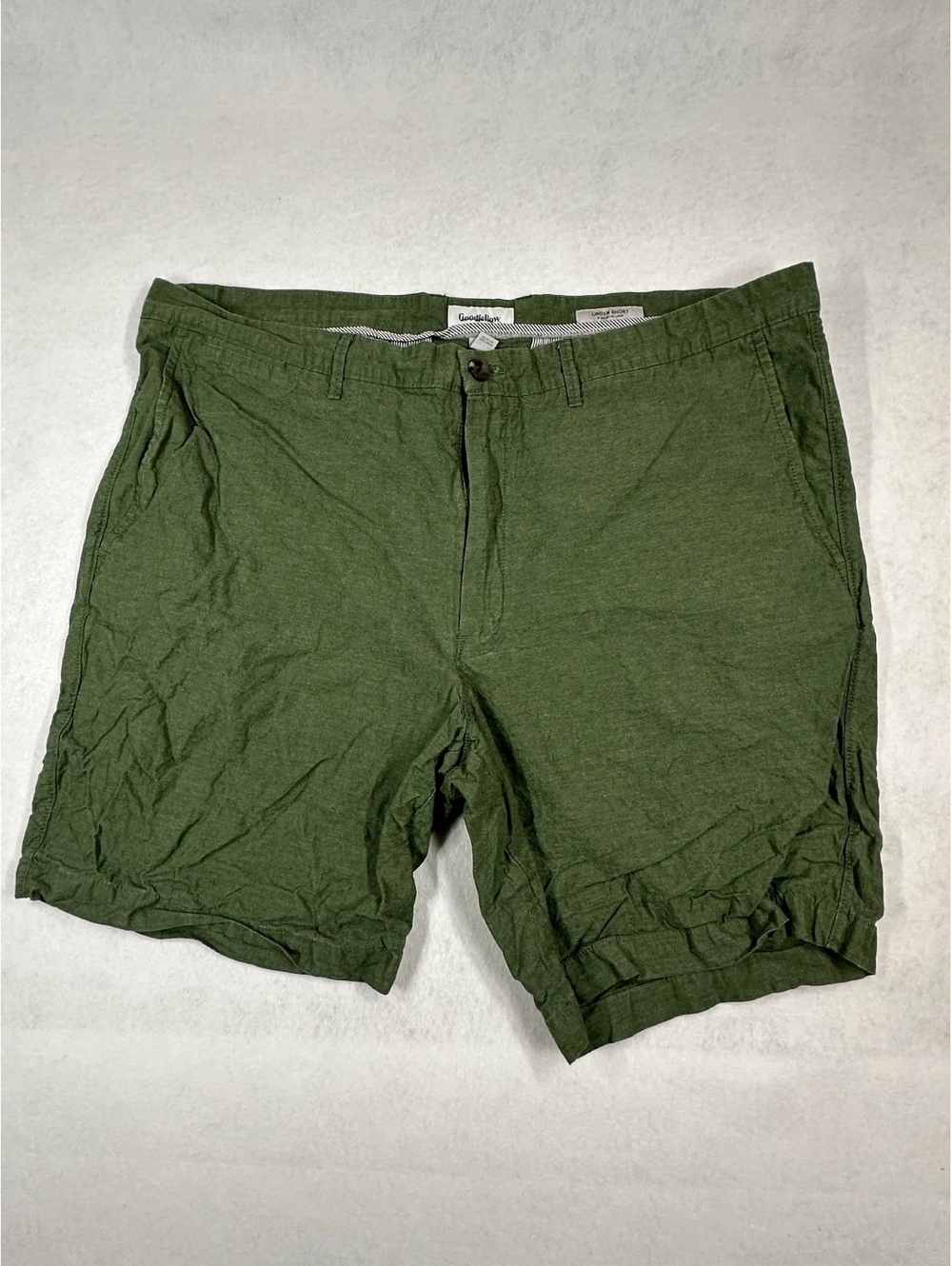 Goodfellow Linden Olive Green Shorts Size 42 Made in Vietnam
